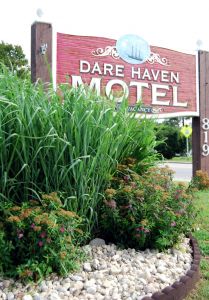 The Dare Haven Motel on the Outer Banks photo